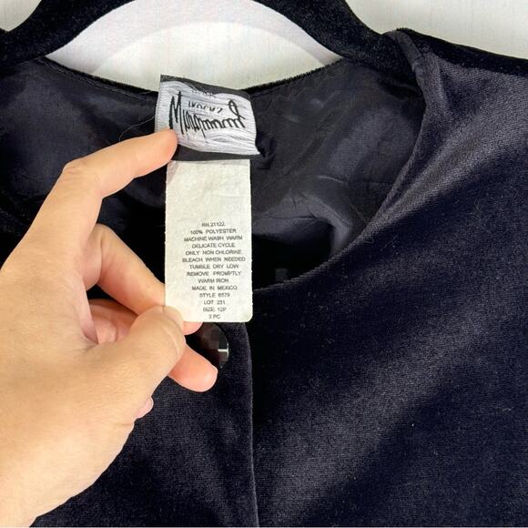 Whirlaway Frocks Black Velvet Button Blazer Petite Size 12 Vintage Short Sleeve - Picture 3 of 9